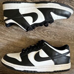Nike Dunk Low Retro
White Black Panda (GS)